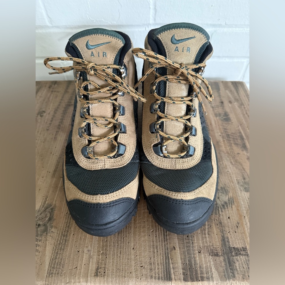Nike Air ACG Equa - Women’s Hiking Boots